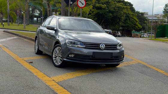 VOLKSWAGEN JETTA 1.4 16V TSI COMFORTLINE GASOLINA 4P TIPTRONIC VOLKSWAGEN JETTA 1.4 16V TSI COMFORTLINE GASOLINA 4P TIPTRONIC